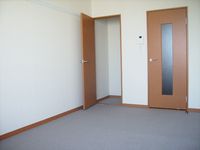 レオパレスウェルハイム 居間