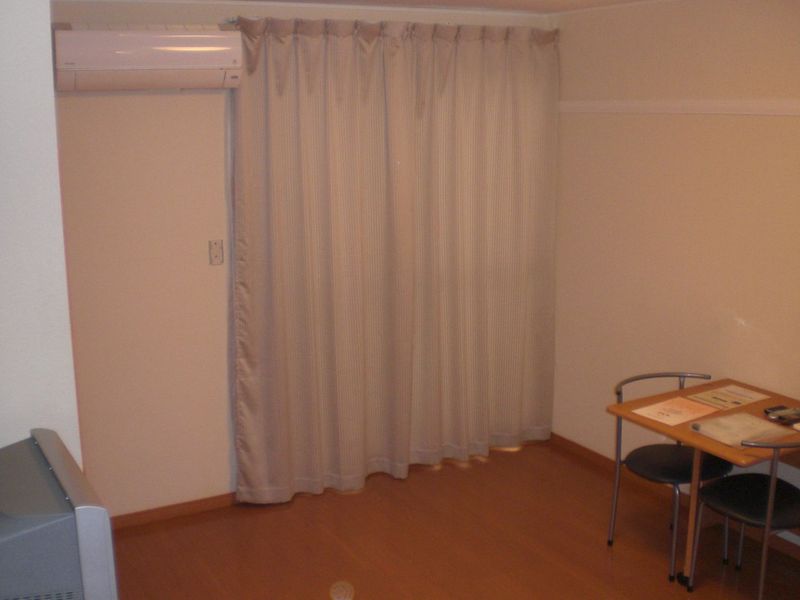 leopalace Nishi Omi 客厅