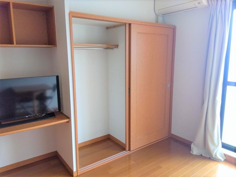 レオパレスルース 収納