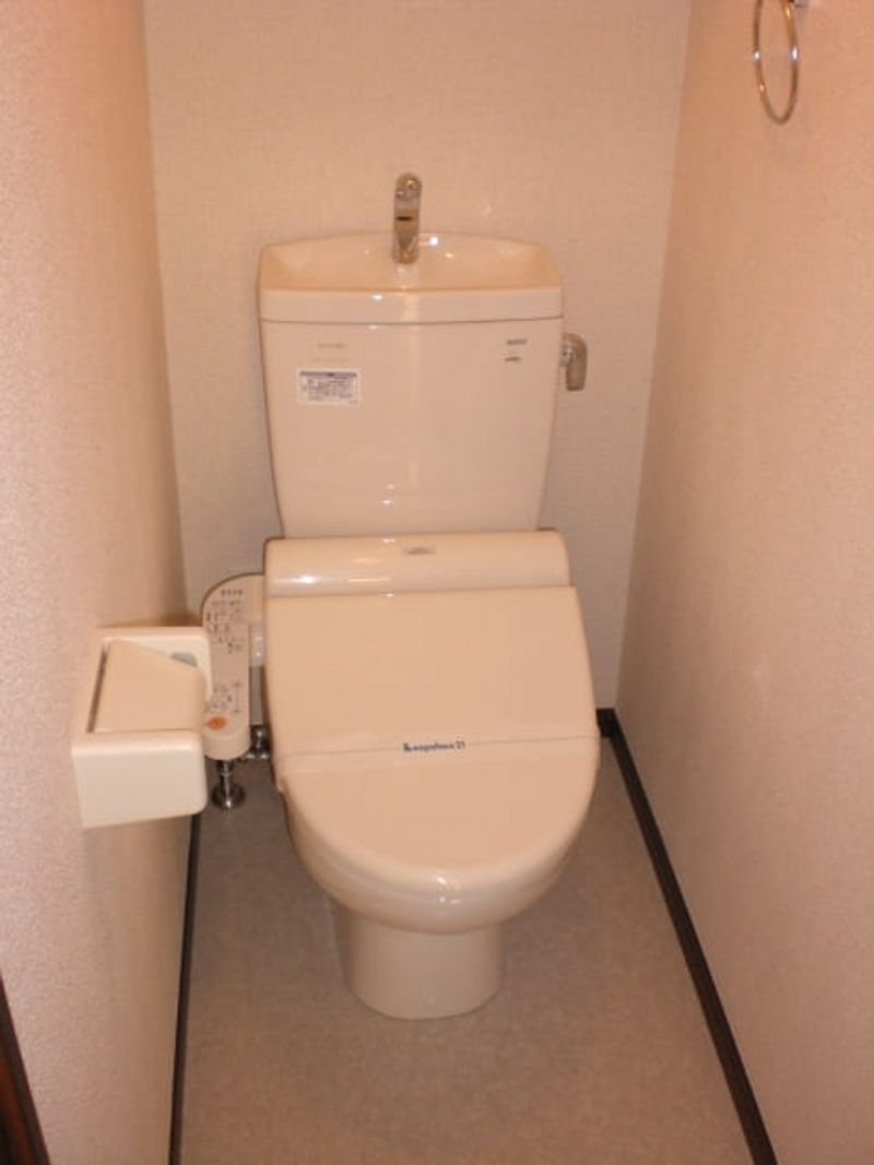 LEONEXT Blanc Porte II Toilet