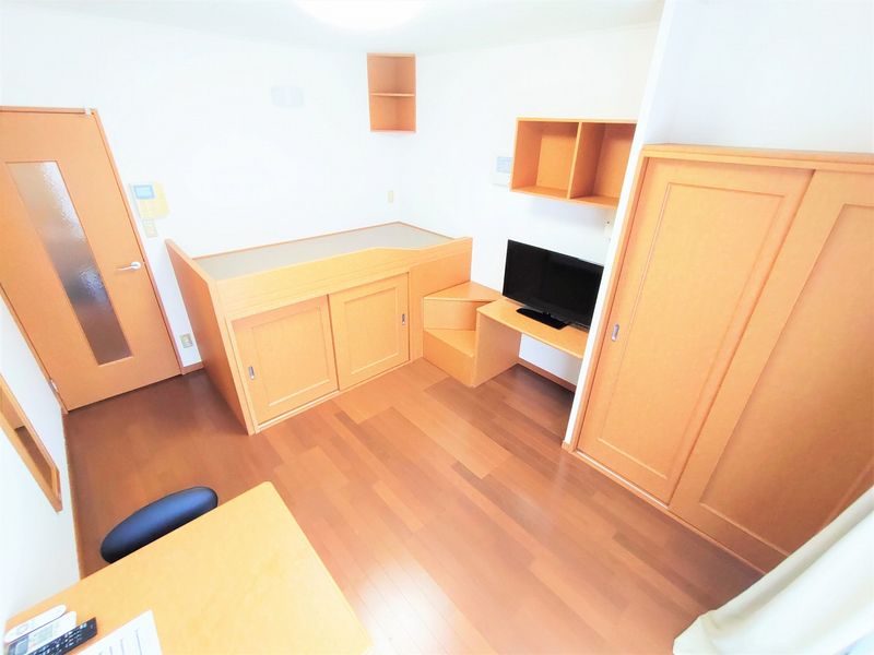 レオパレスソレーユ 居間