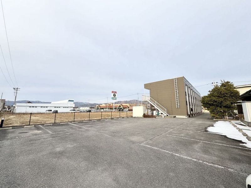 leopalace K 停车场