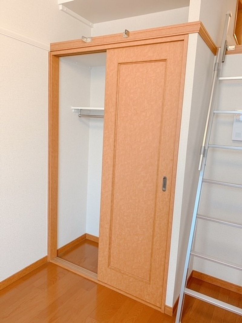レオパレスパッシィオーネ 収納