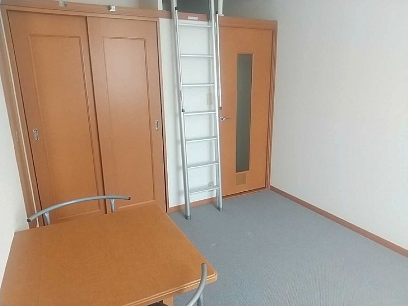 レオパレスソレイユ 居間