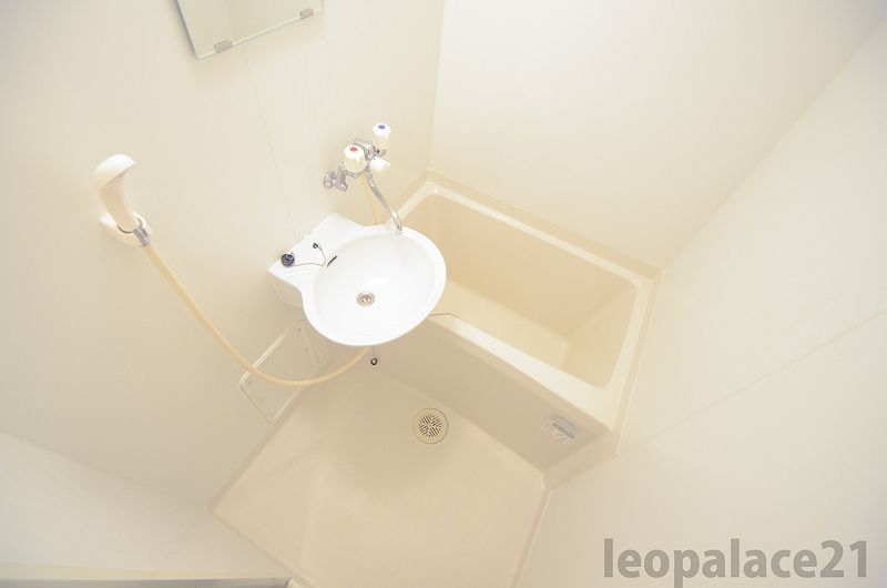 レオパレス浜の茶屋 風呂