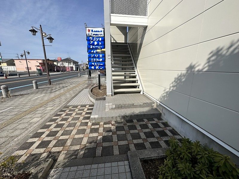 レオパレスコンフォートⅡ エントランス