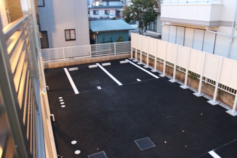 クレイノユートピア 駐車場