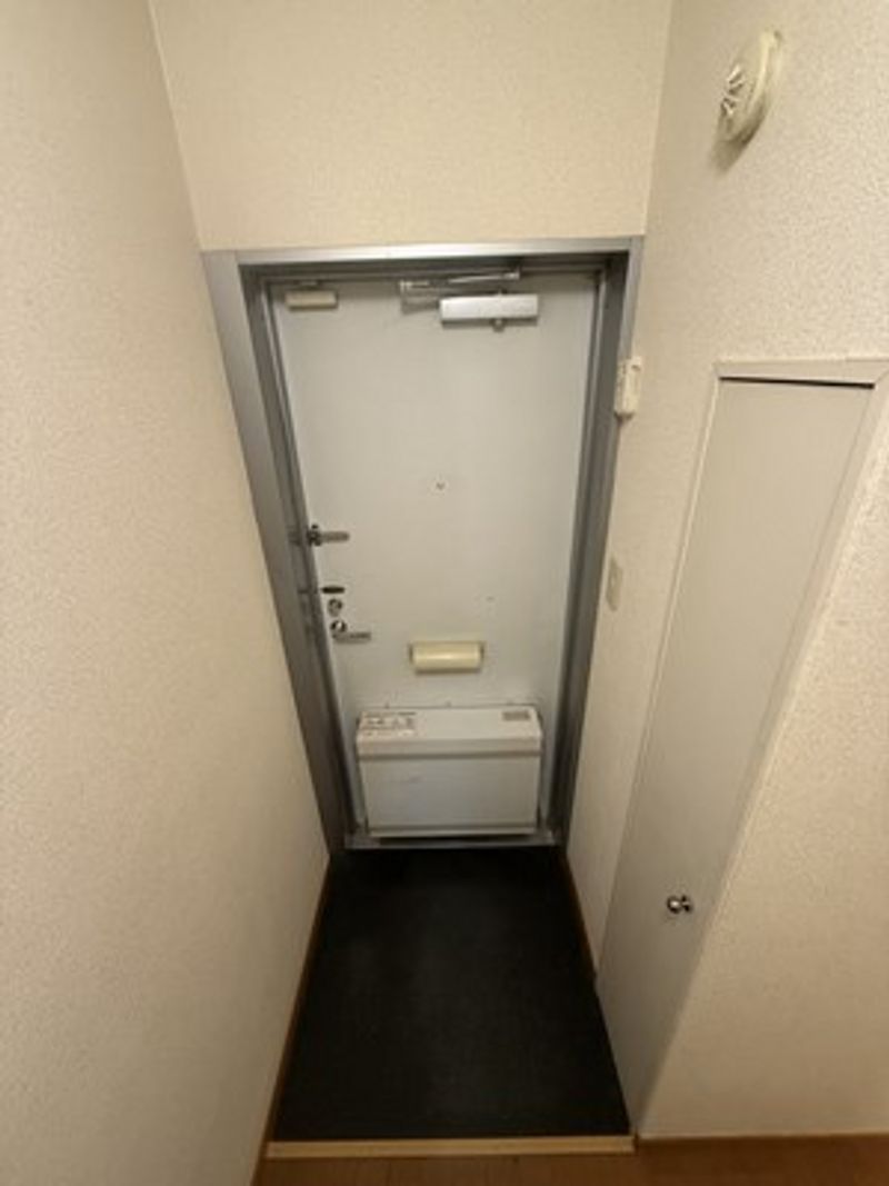 レオパレス藤 玄関