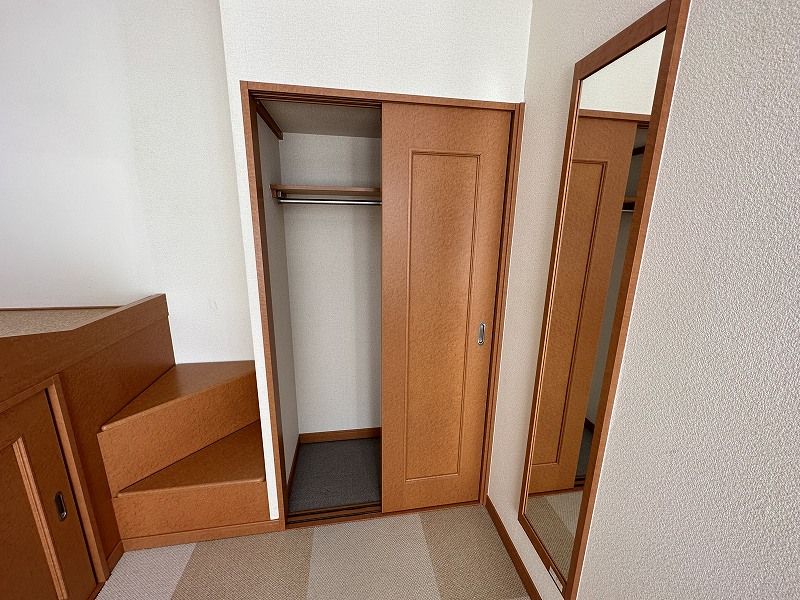 レオパレス陽菜ハイツ 収納