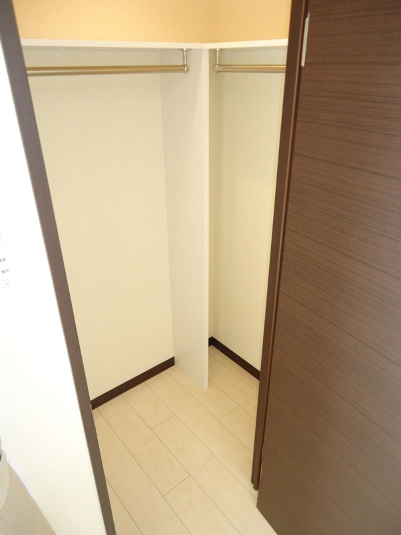 レオネクストメゾンドＳＴ 収納