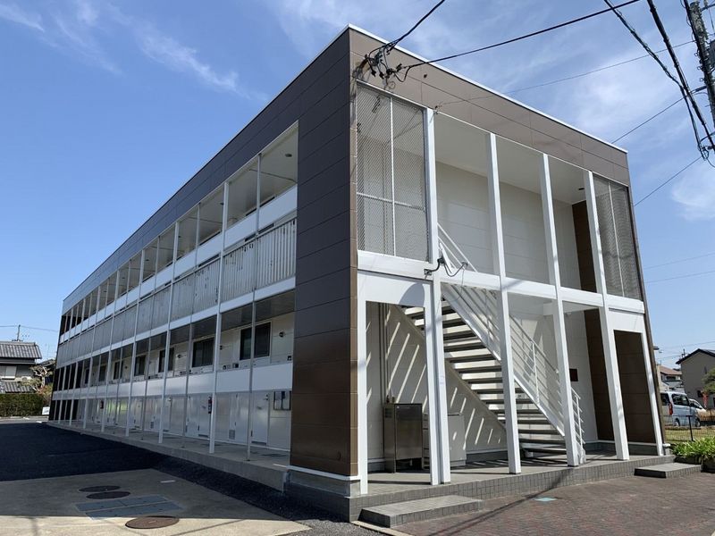 レオパレス雅 外観