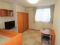 レオパレスアカシヤＡ 居間