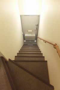レオパレスサンホーム 玄関