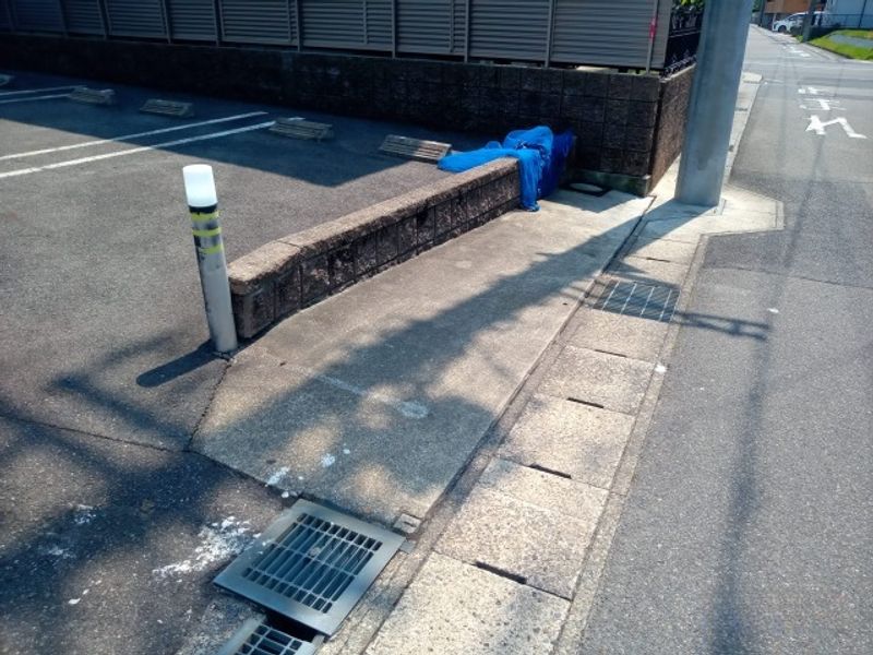 レオパレスふじ 駐車場