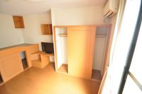 レオパレスコンフォート砺波 居間