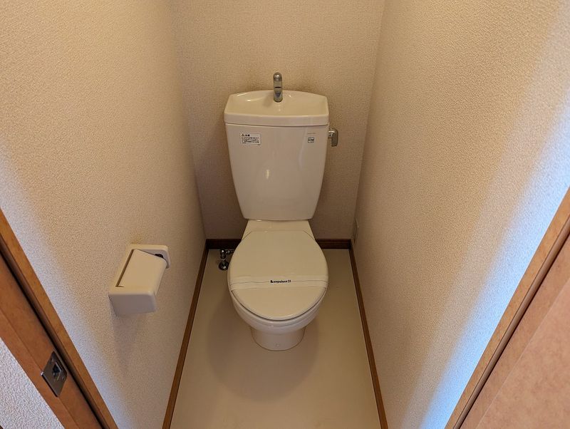 レオパレスメープル トイレ