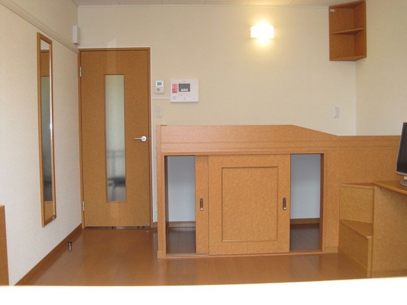 レオパレスプレミール上野Ⅱ 居間