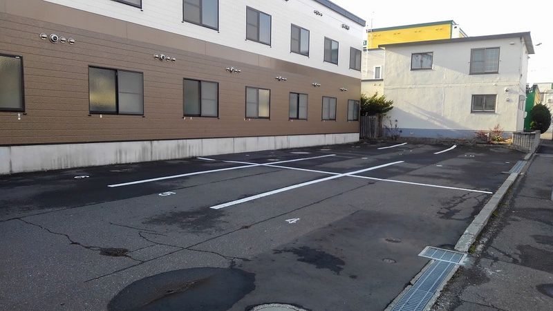 レオパレスノースシティ 駐車場