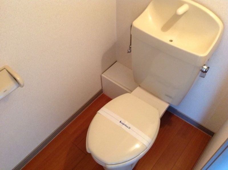 レオパレスエル トイレ