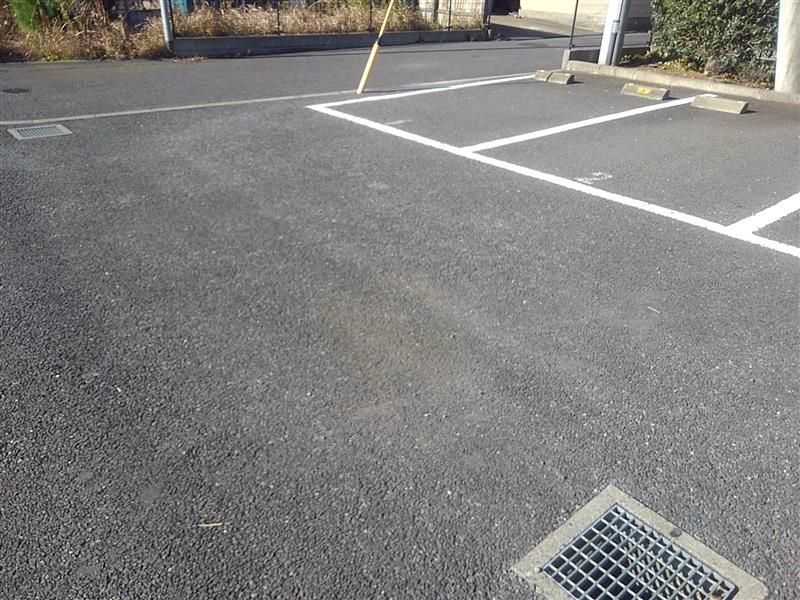 レオネクストグライス 駐車場