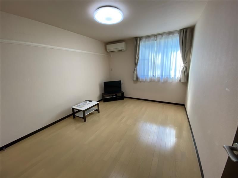レオネクストニシダイ 居間