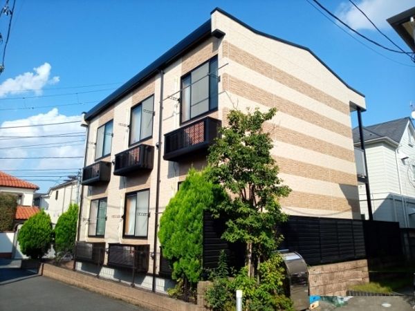 Bên ngoài leopalace Saint Elmos