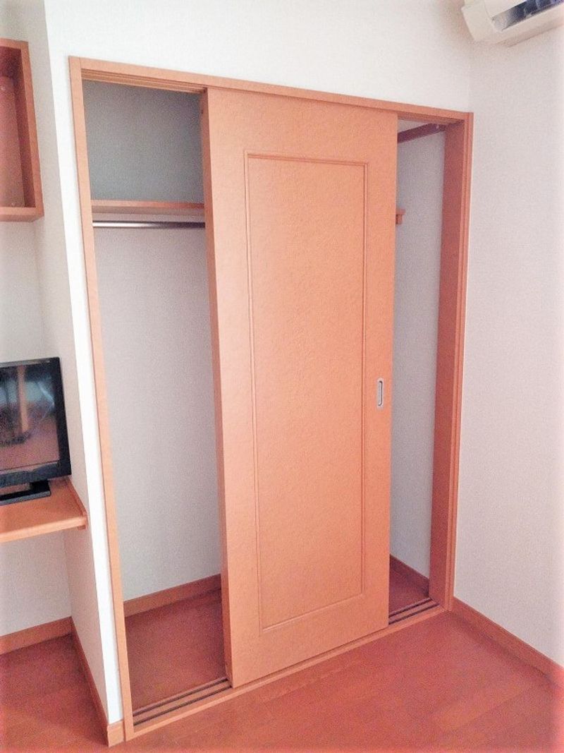 レオパレスリモーネⅢ 収納