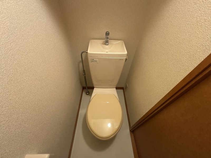 レオパレスマ　メゾン トイレ