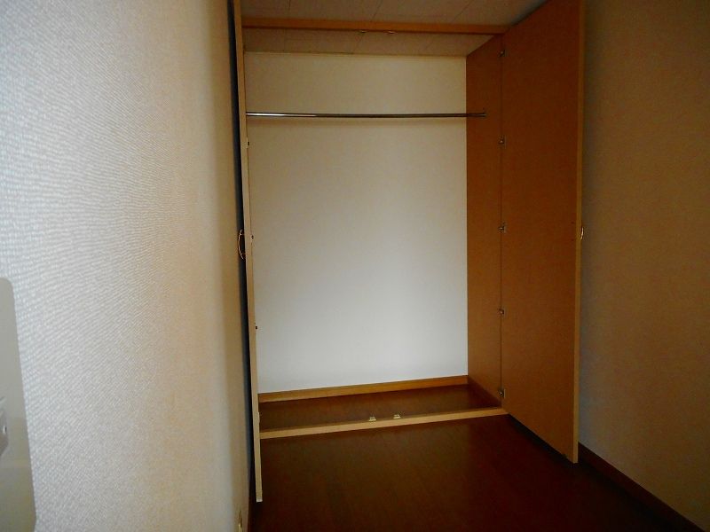 レオパレスさくら 収納
