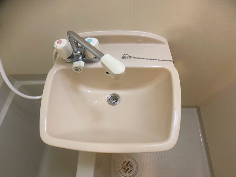 レオパレスオネスティ 洗面所