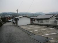 レオパレスグリーンハイツ坂 駐車場
