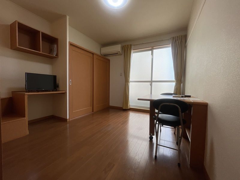 レオパレス中野 居間