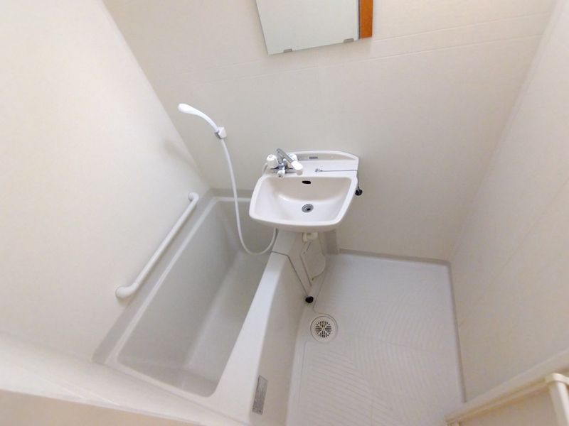 レオパレスグレシア 風呂