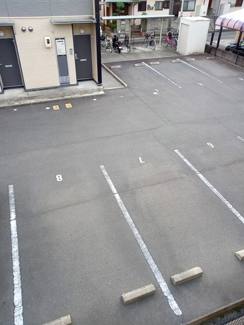 レオパレス福泊Ａ 駐車場