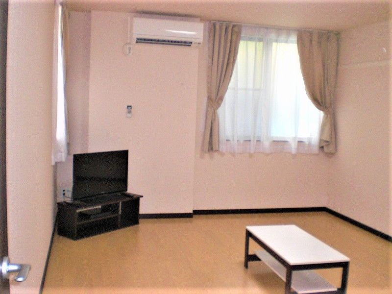 レオネクスト竹豊 居間