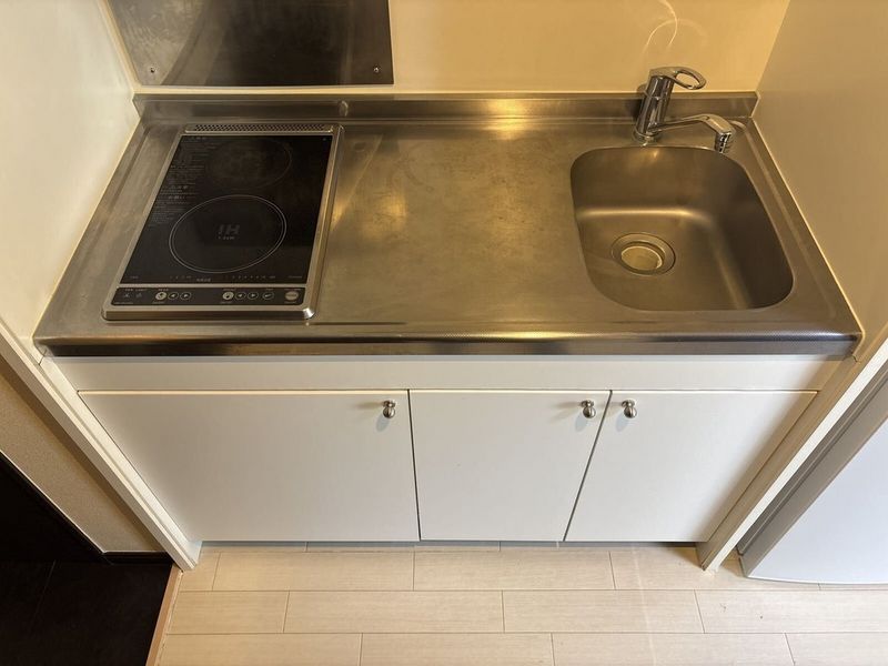 LEONEXT Casa Refinado Kitchen