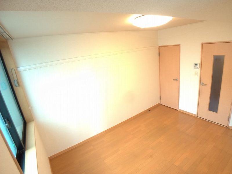 レオパレスフィオーレ船橋 寝室