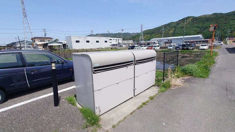 レオパレスミノフルール 共用部分