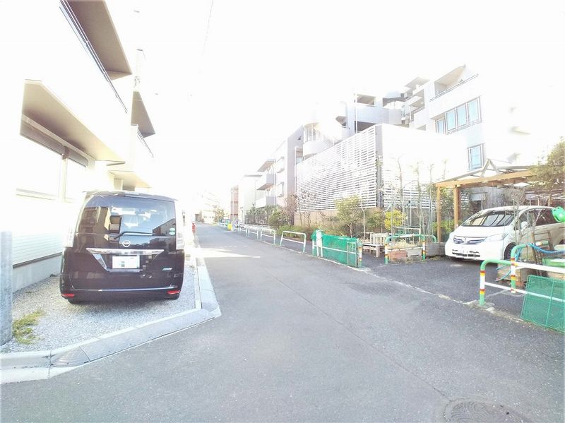 レオパレスドリーム 駐車場