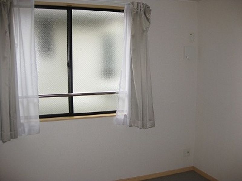 レオパレスプレミール　ラムタ 居間