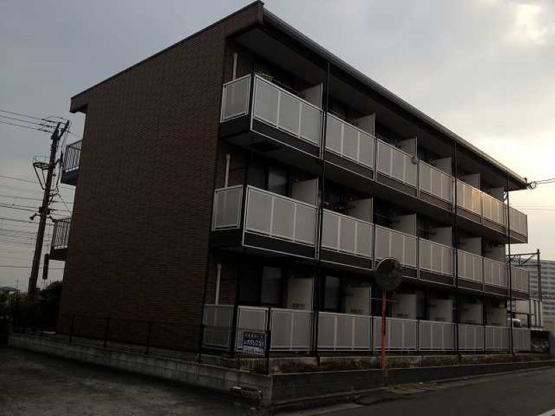レオパレス鳥栖ＹＳ 外観
