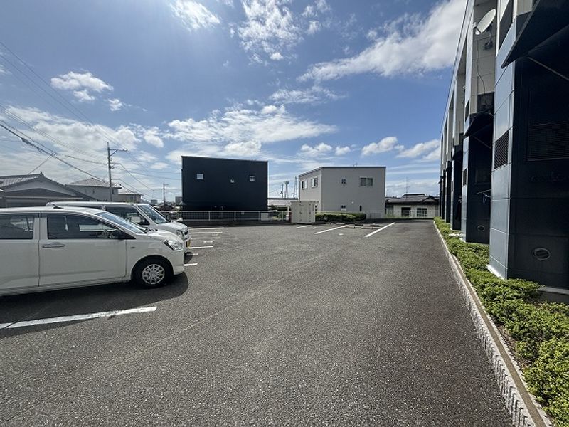 レオパレス常盤Ｐａｒｔ２ 駐車場