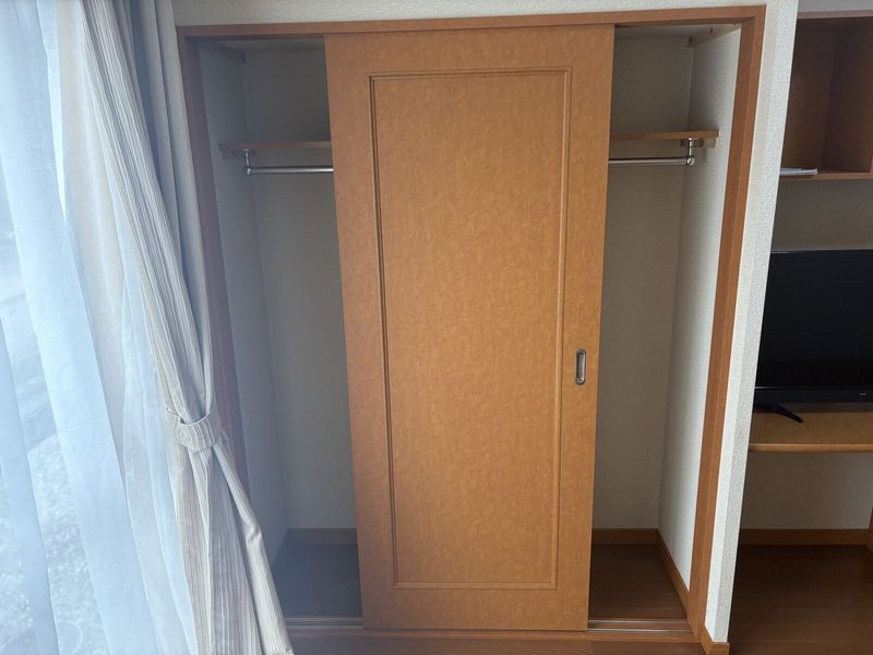 レオパレスメゾンエトワール 収納