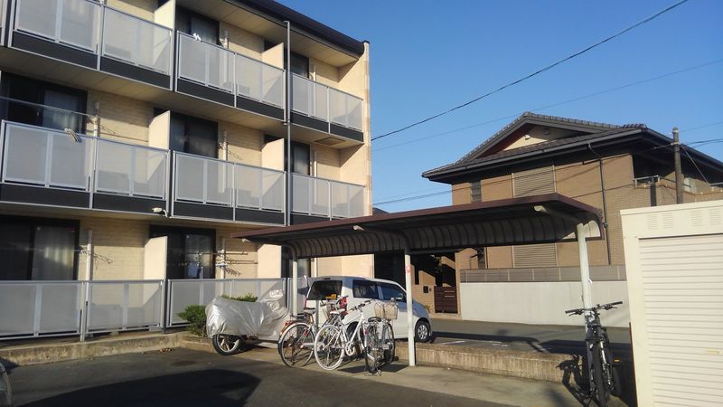 レオパレス春日 その他