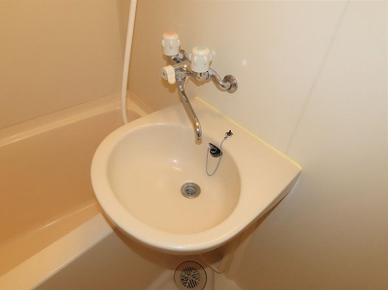 レオパレススミサカ 洗面台