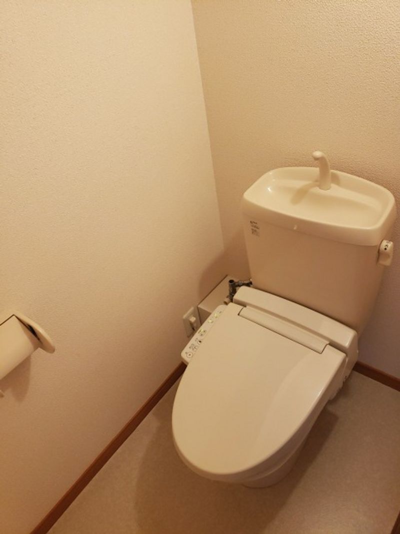 レオパレス彩 トイレ
