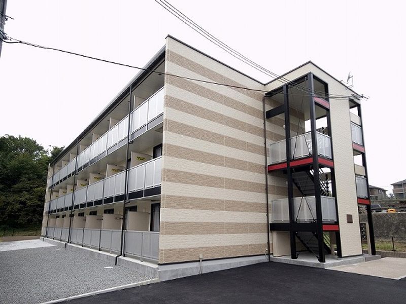 レオパレスサンコート学園前Ｂ 外観