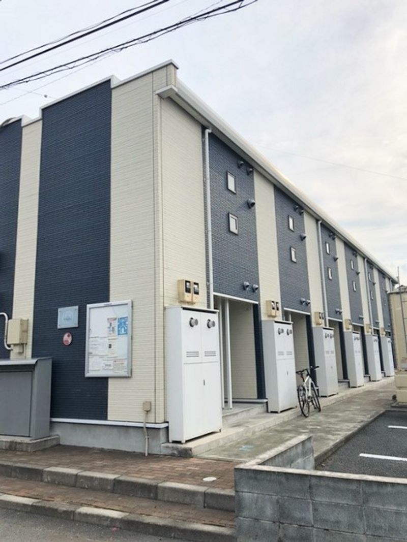 レオネクスト中央山之神 エントランス