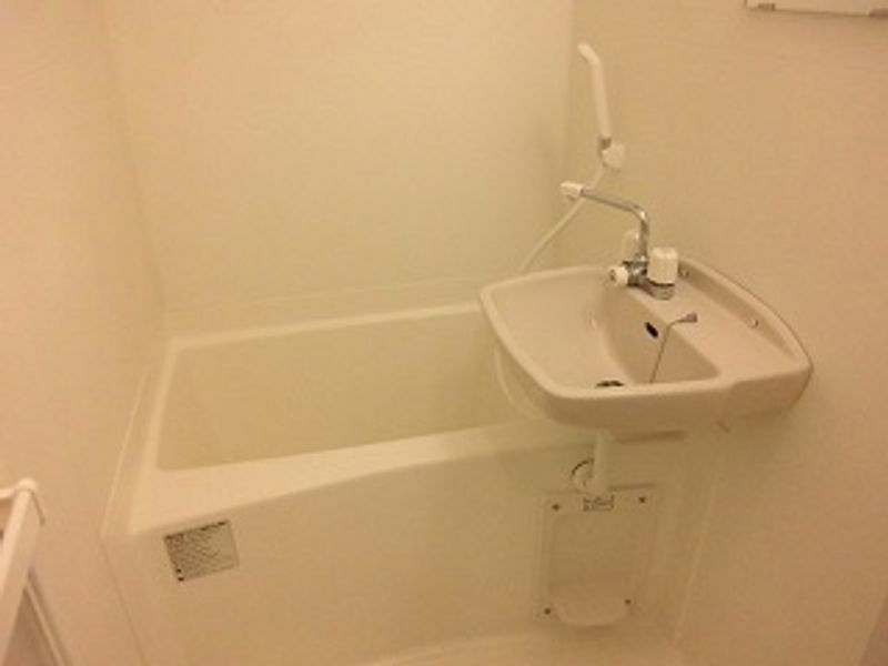 レオパレスシーダー　２ 風呂