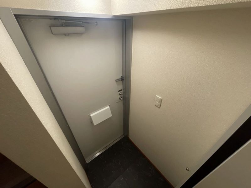 leopalace Satte East II 현관